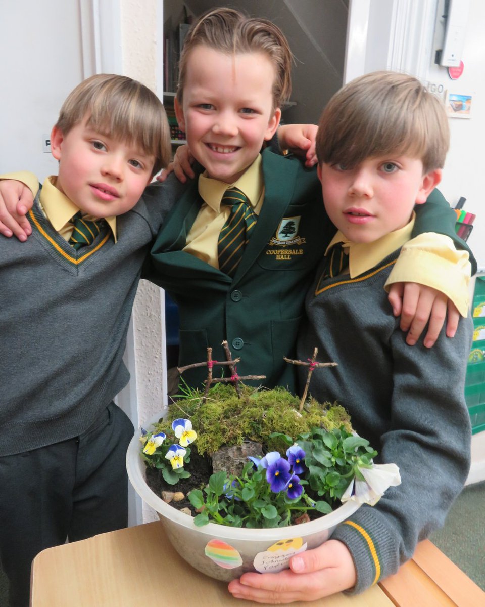 CoopersaleHSch's tweet image. Year 3 have been getting creative in Science by making beautiful Easter gardens 🌱

coopersalehallschool.co.uk/news-events/ne…

#CoopersaleHallSchool #Scienceclass #Easter #Epping #OakTreeSchools