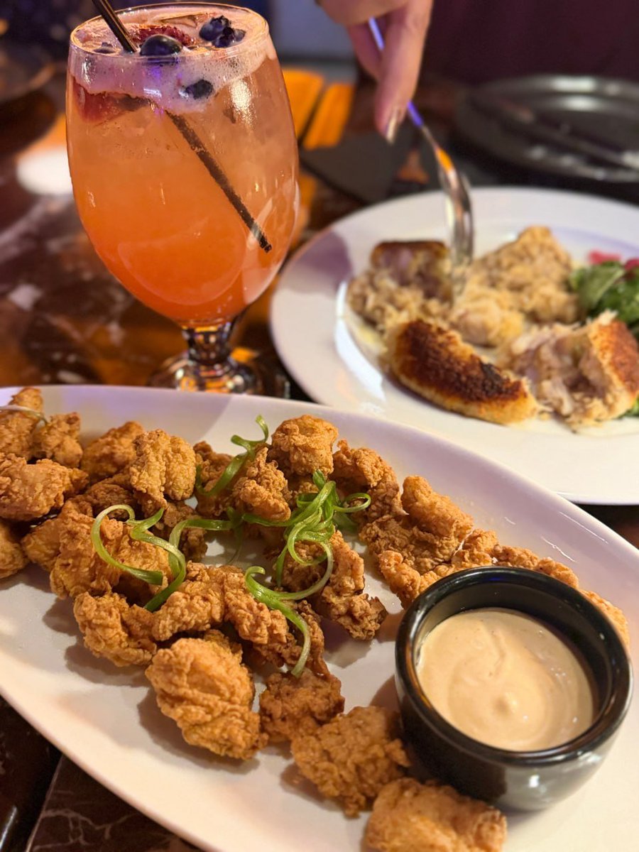 pegy1989's tweet image. Even if the sky falls, fill your stomach first, LOL #dinner #Flushing #steak