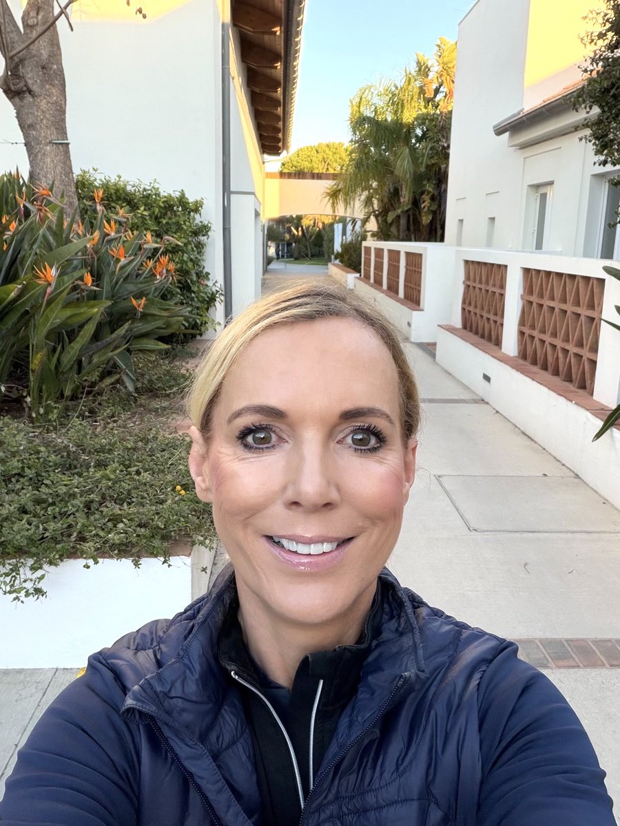 The Pink Tea Room - Alison Bladh tweet media