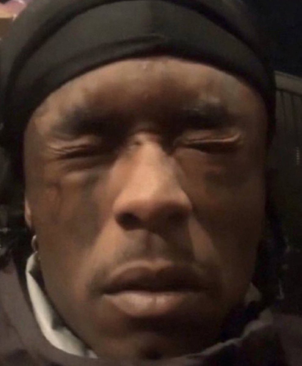 𝑴𝒂𝒗☆ tweet media