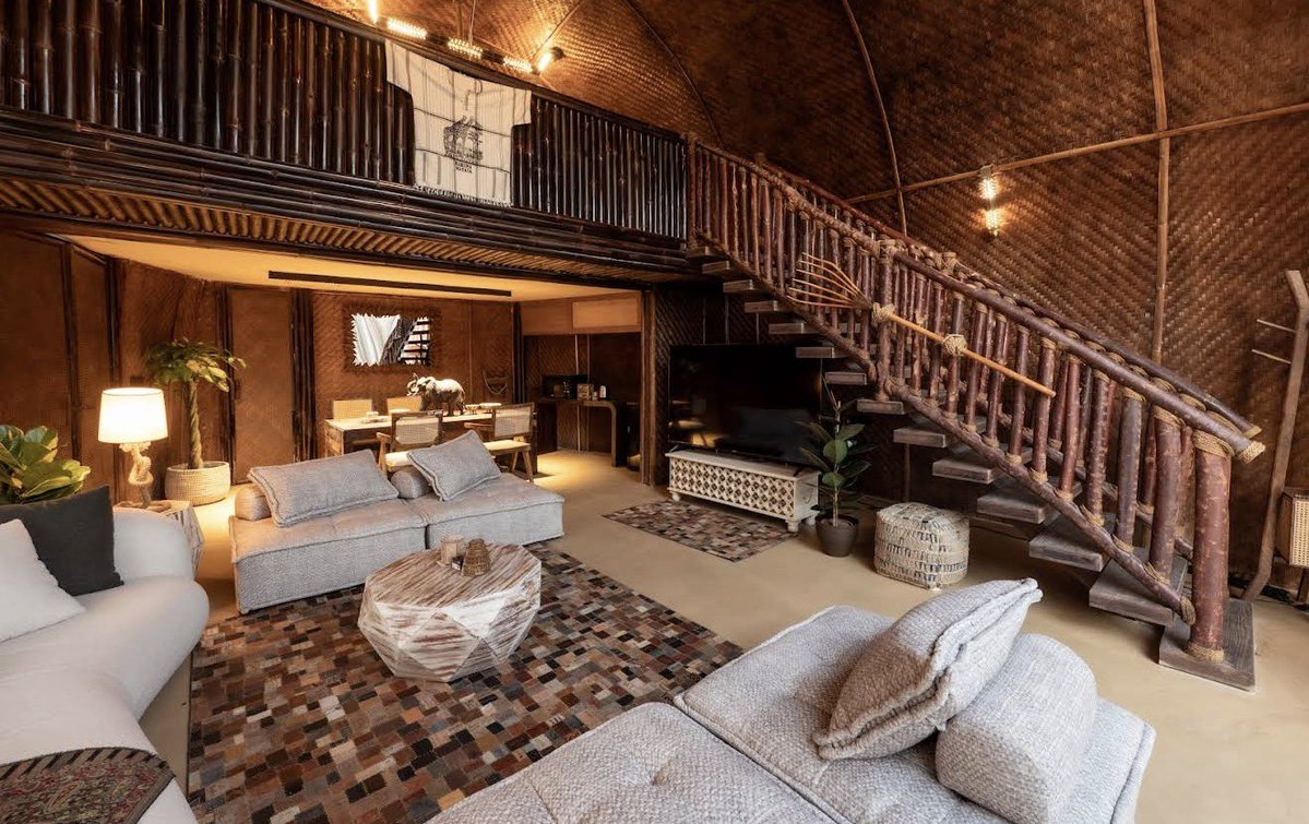 Golden Places tweet media