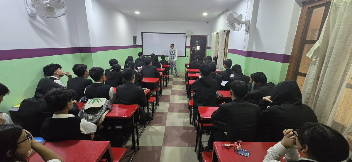 BCD_KU's tweet photo. A wonderful interaction with the students of VS College. We’d the opportunity to discuss their perspectives on Social Science with insightful views on current social and political issues, along with their future career aspirations.Thank you all for such an engaging session. https://t.co/1Jbxj4OQ9q