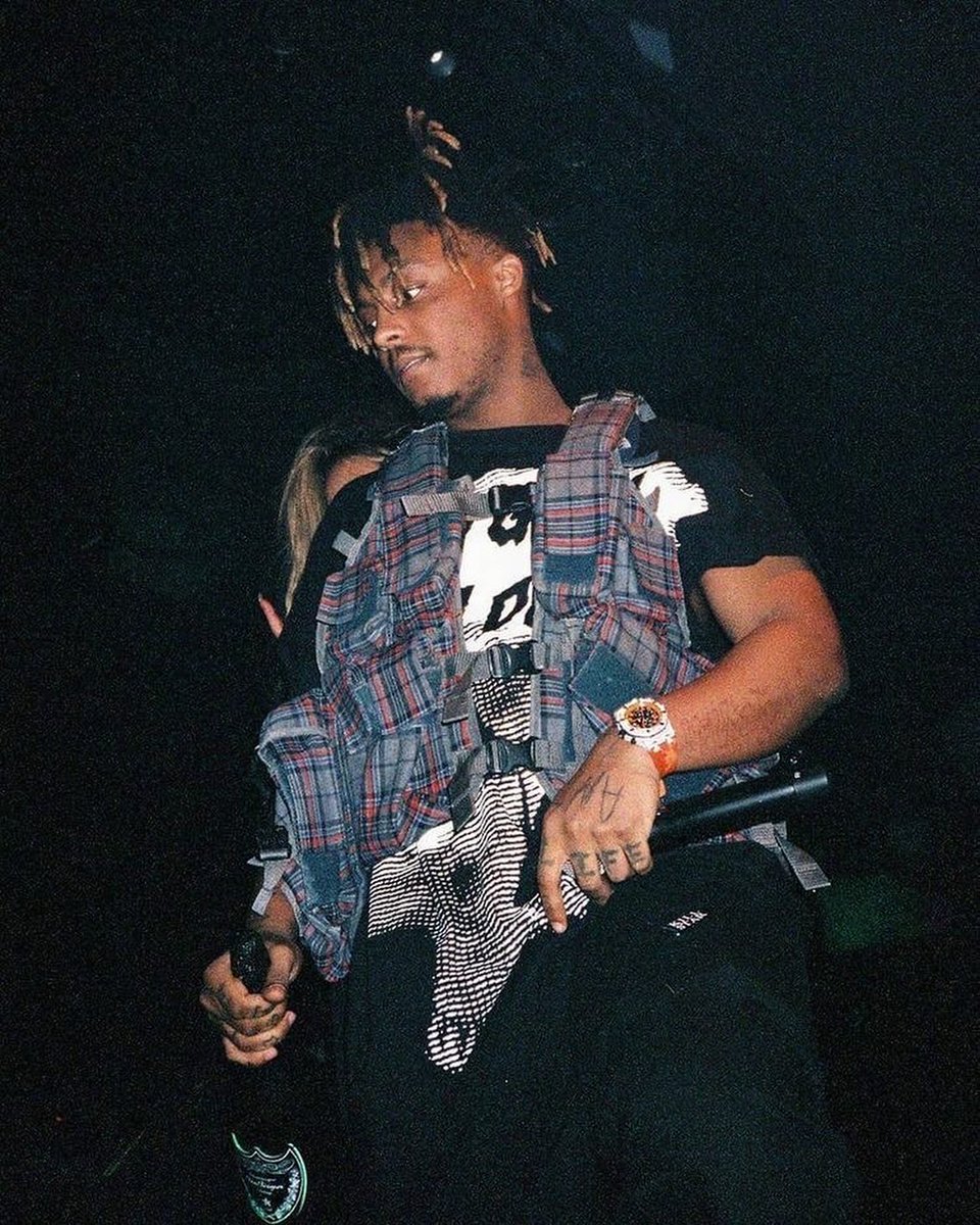 Selfless tweet media