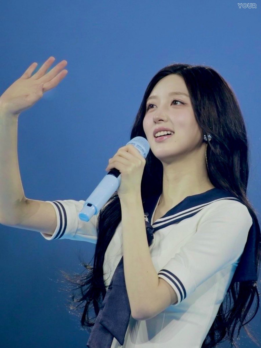 fallinive04's tweet photo. 260322 ive fancon 

#IVE #아이브 #GAEUL #가을 #AprilFoolsDay https://t.co/MppC0HhKVZ