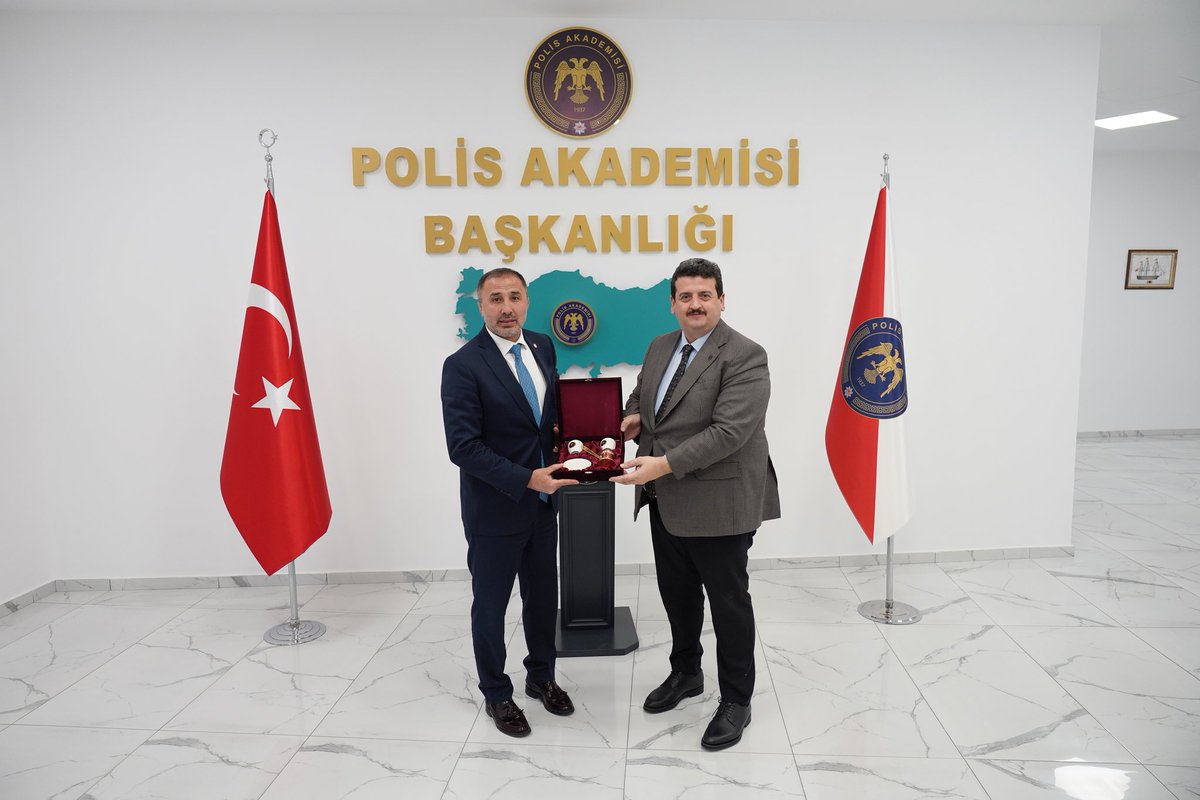 Polis Akademisi tweet media