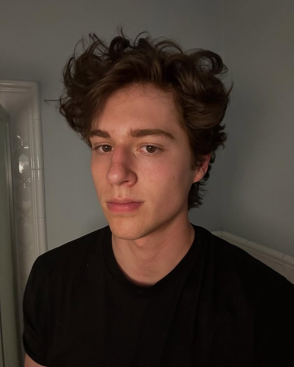 ๐๐ข๐๐ช๐๐ฅ๐ง๐ฆ: ๐๐๐๐ tweet media