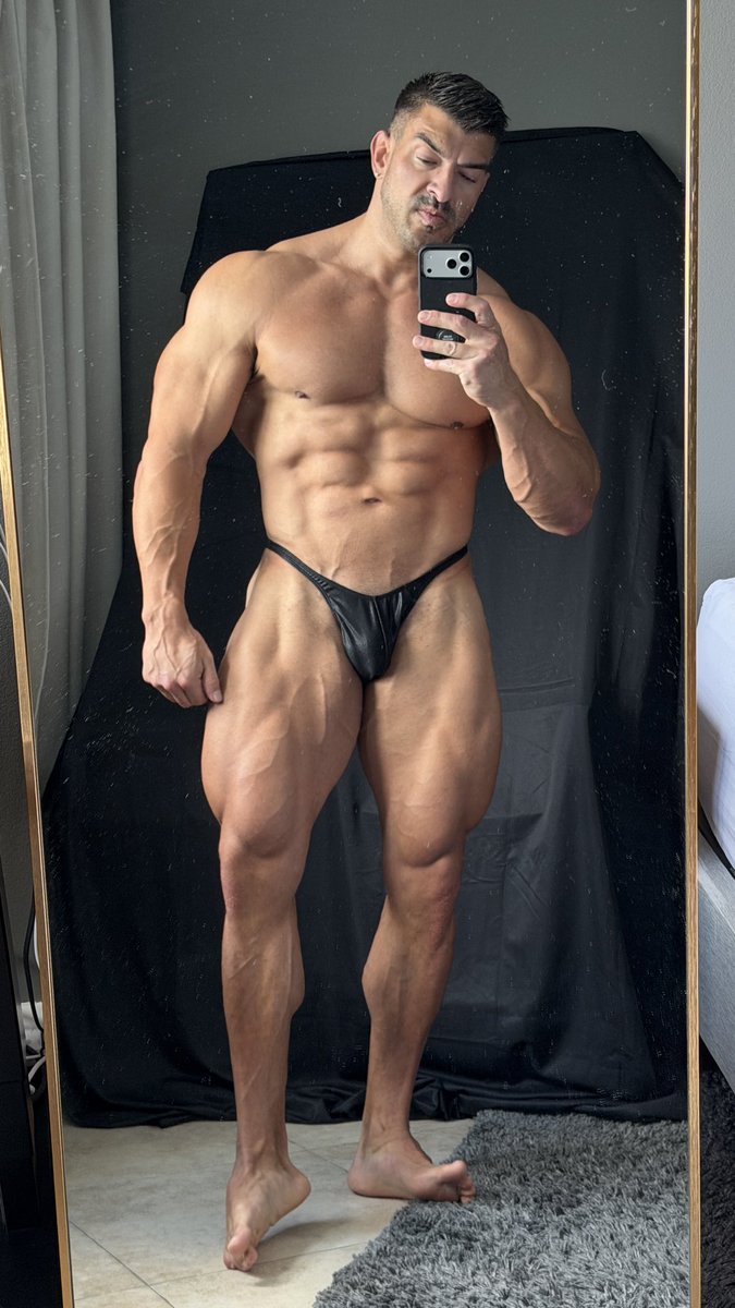 Big Muscle God tweet media