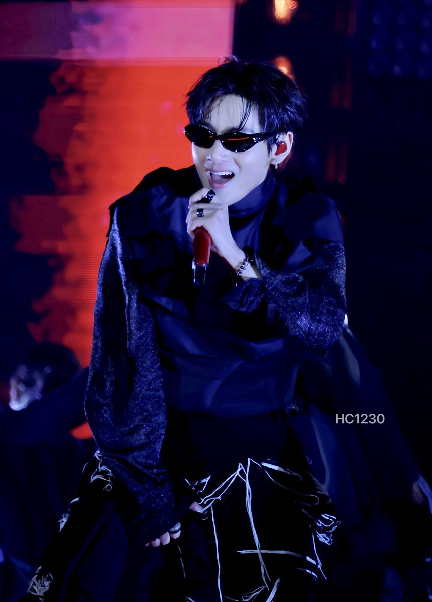 Taehyung Naver tweet media