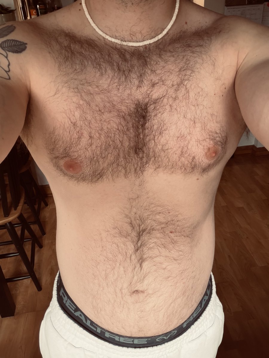 Dolly Sharton tweet media