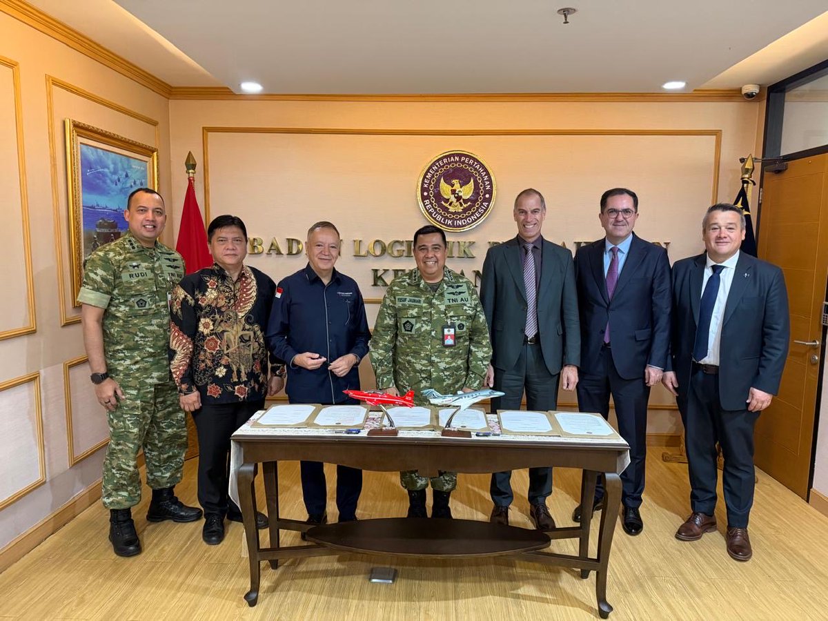 Defensehere عربى tweet media