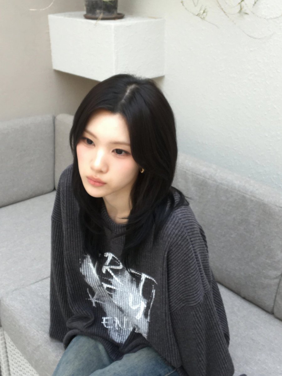 Hearts2Hearts Base tweet media