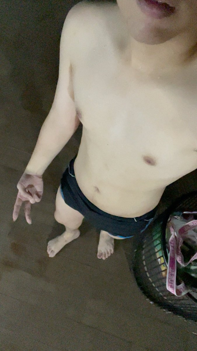 ว่ายน้ำเสร็จละ