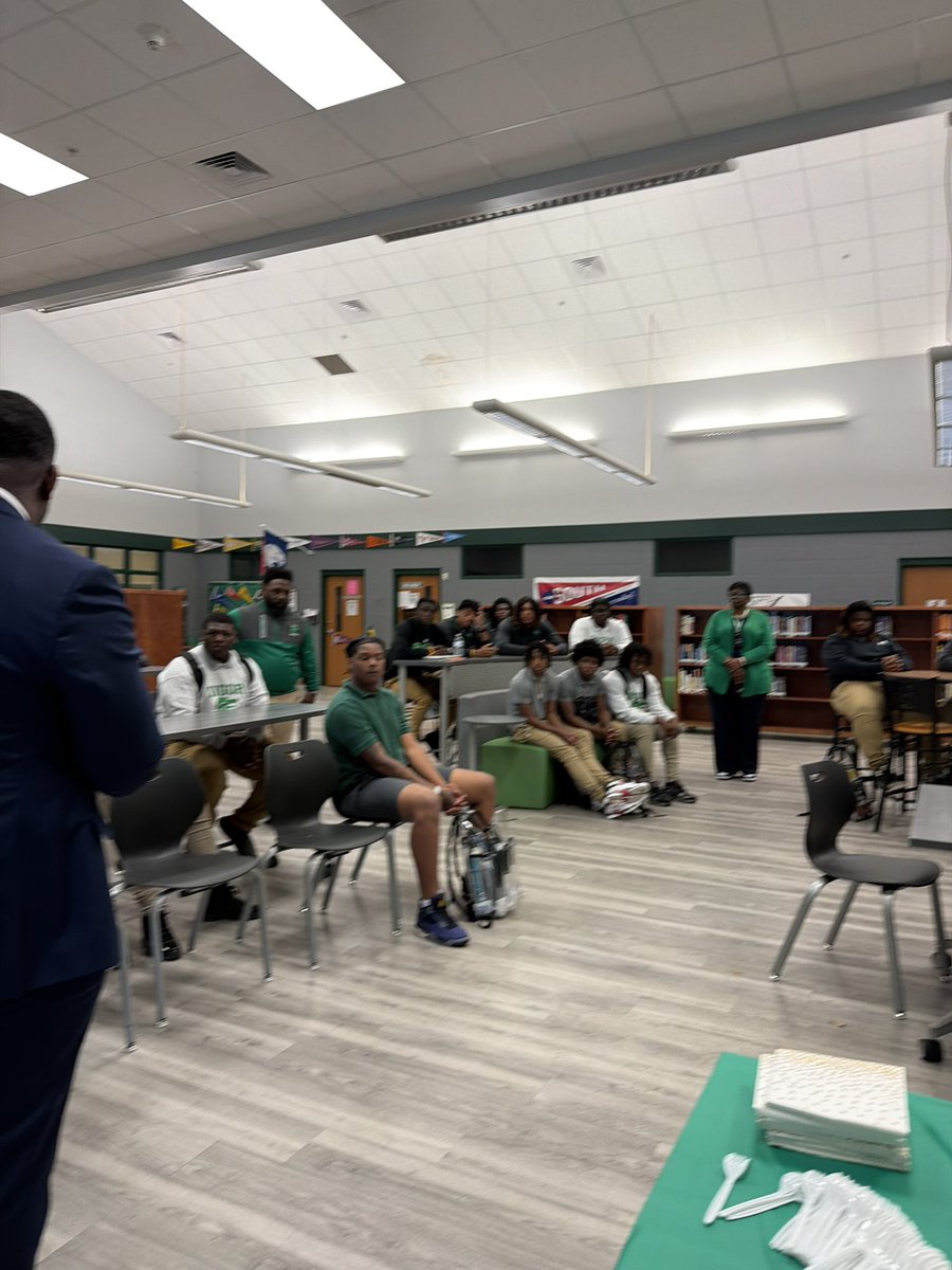 DrSetItOff's tweet photo. The @BishopState Executive Team hosted a reception for the @vigorhighschool football team on a great past season.  Bishop State is a partner to all of our local schools. #BishopStatement https://t.co/Z9n7erAX3K