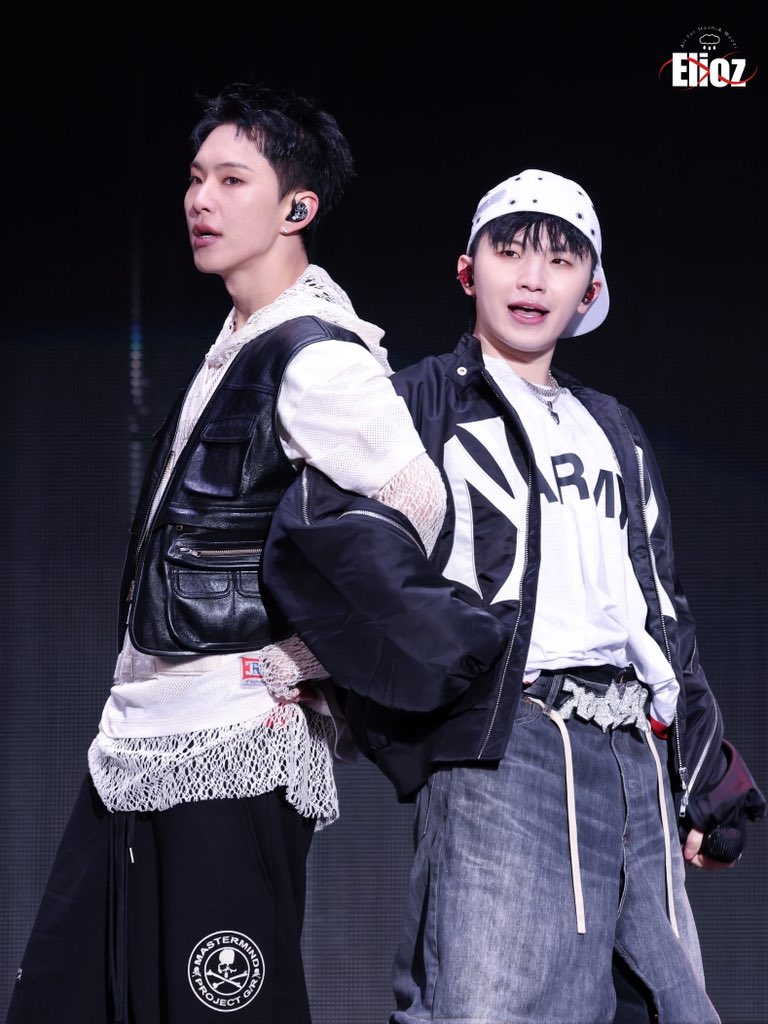 Elioz_HW's tweet photo. 20250321 Carat Land

#세븐틴 #SEVENTEEN 
#호시 #HOSHI #권순영 #ホシ #权顺荣
#우지 #WOOZI #이지훈 #ウジ #李知勋
#호우 #순훈 #soonhoon #hozi #豪雨 https://t.co/6wXYsq5Cse