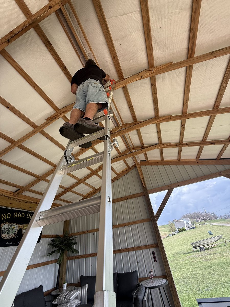 indietrucker tweet media