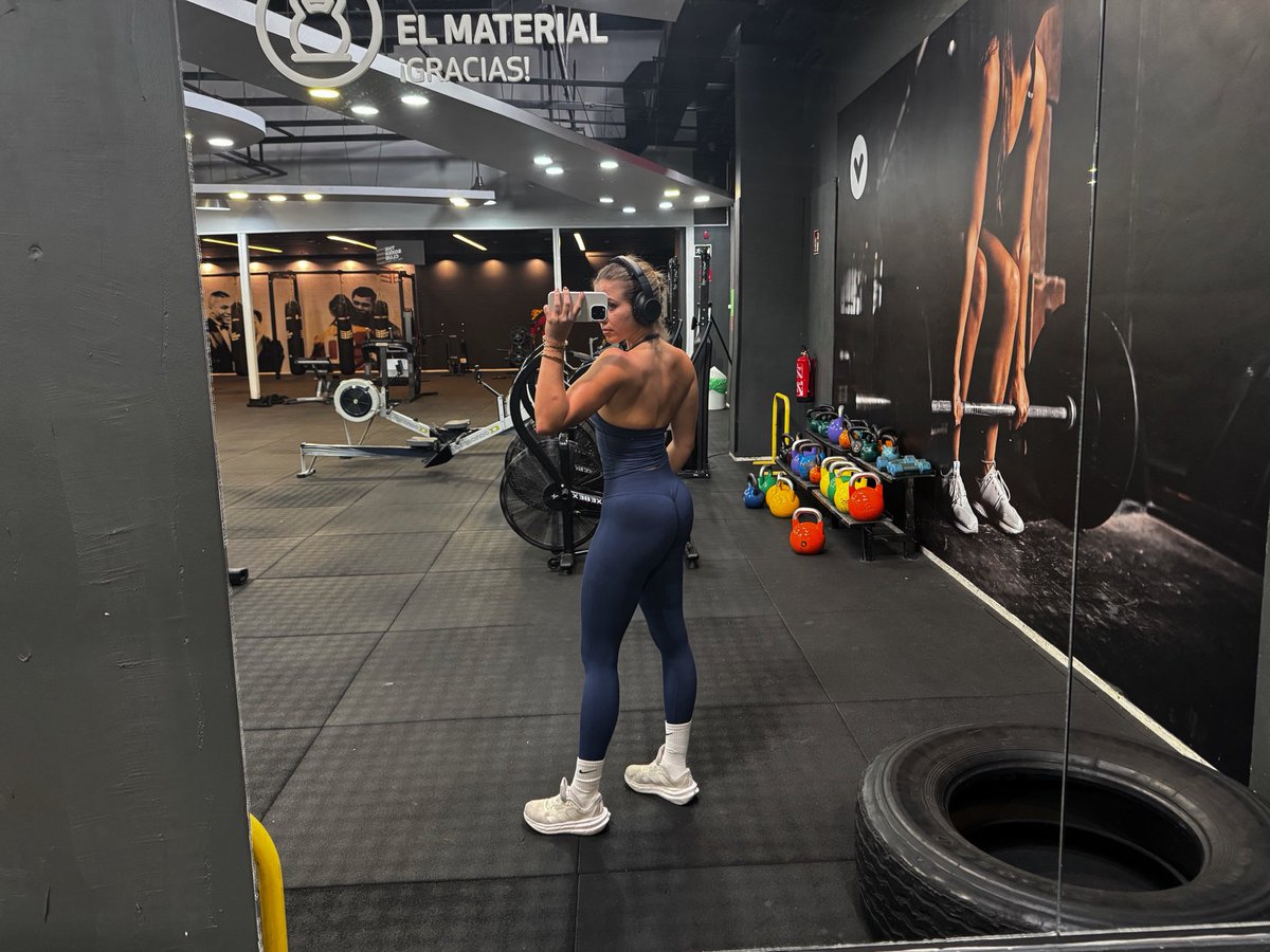 Carla🦋 tweet media