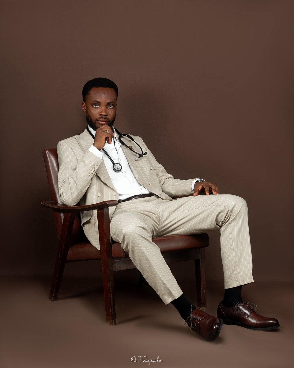 卄im™ tweet media