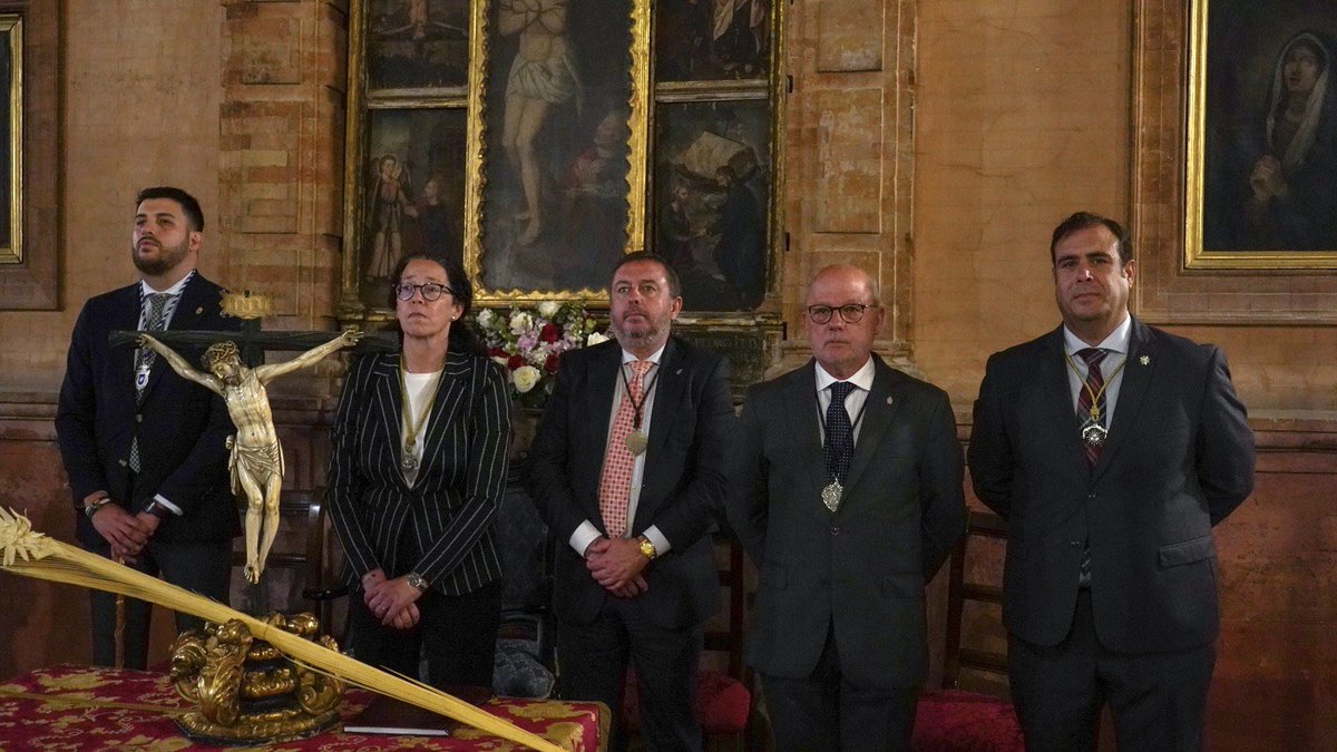 Hdad. de la Quinta Angustia de Carmona tweet media