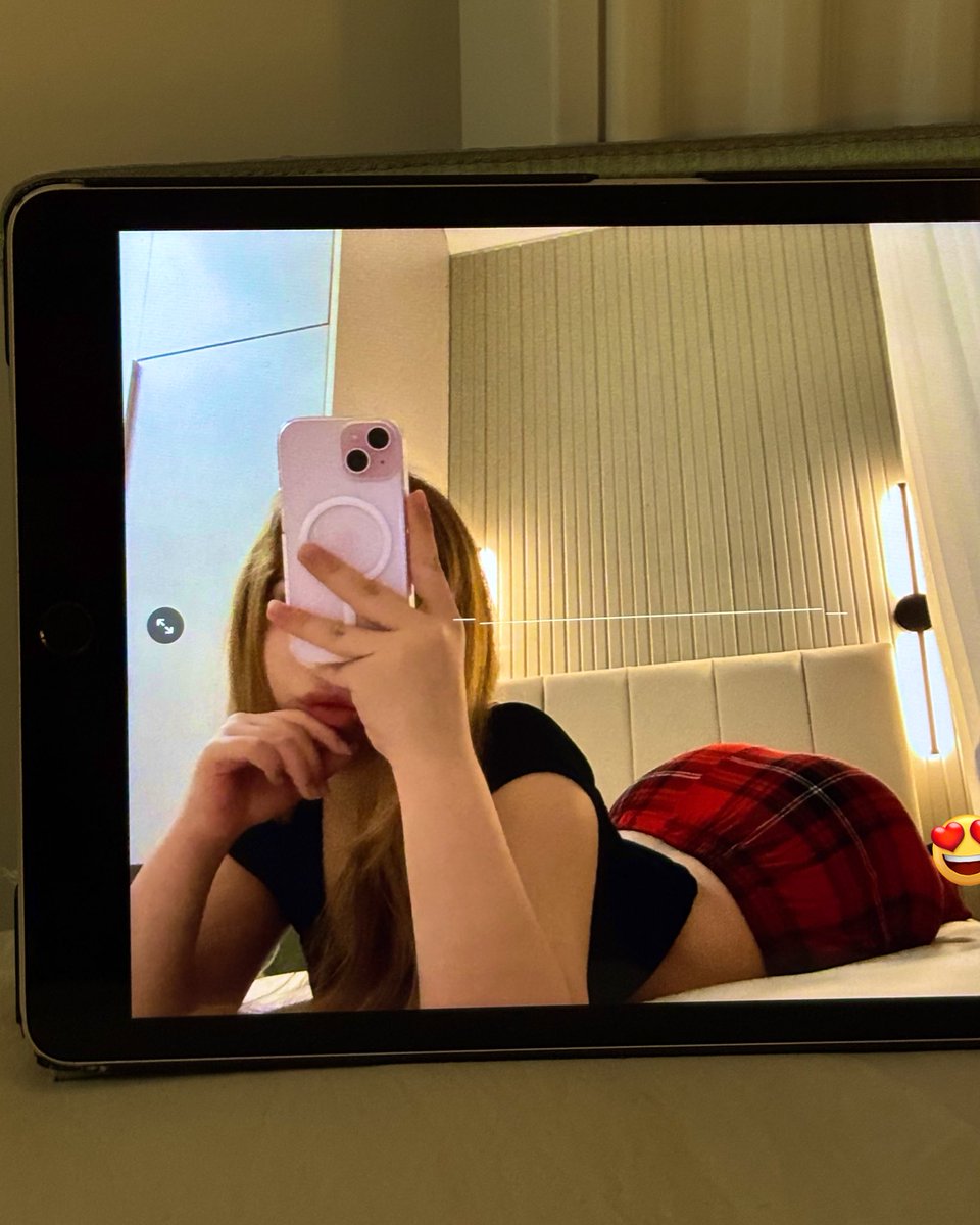 oyku ✶ tweet media