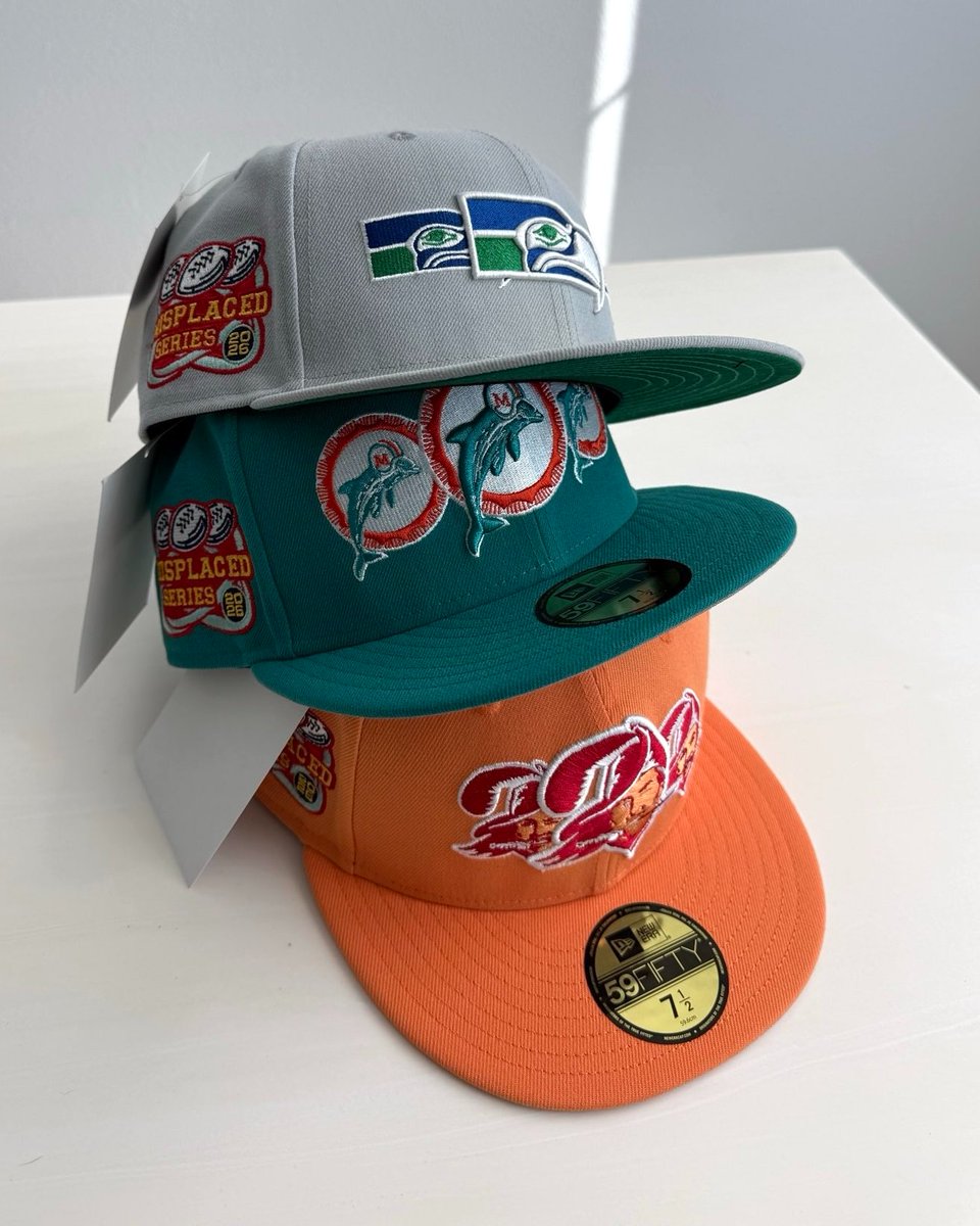 JustFreshKicks tweet media