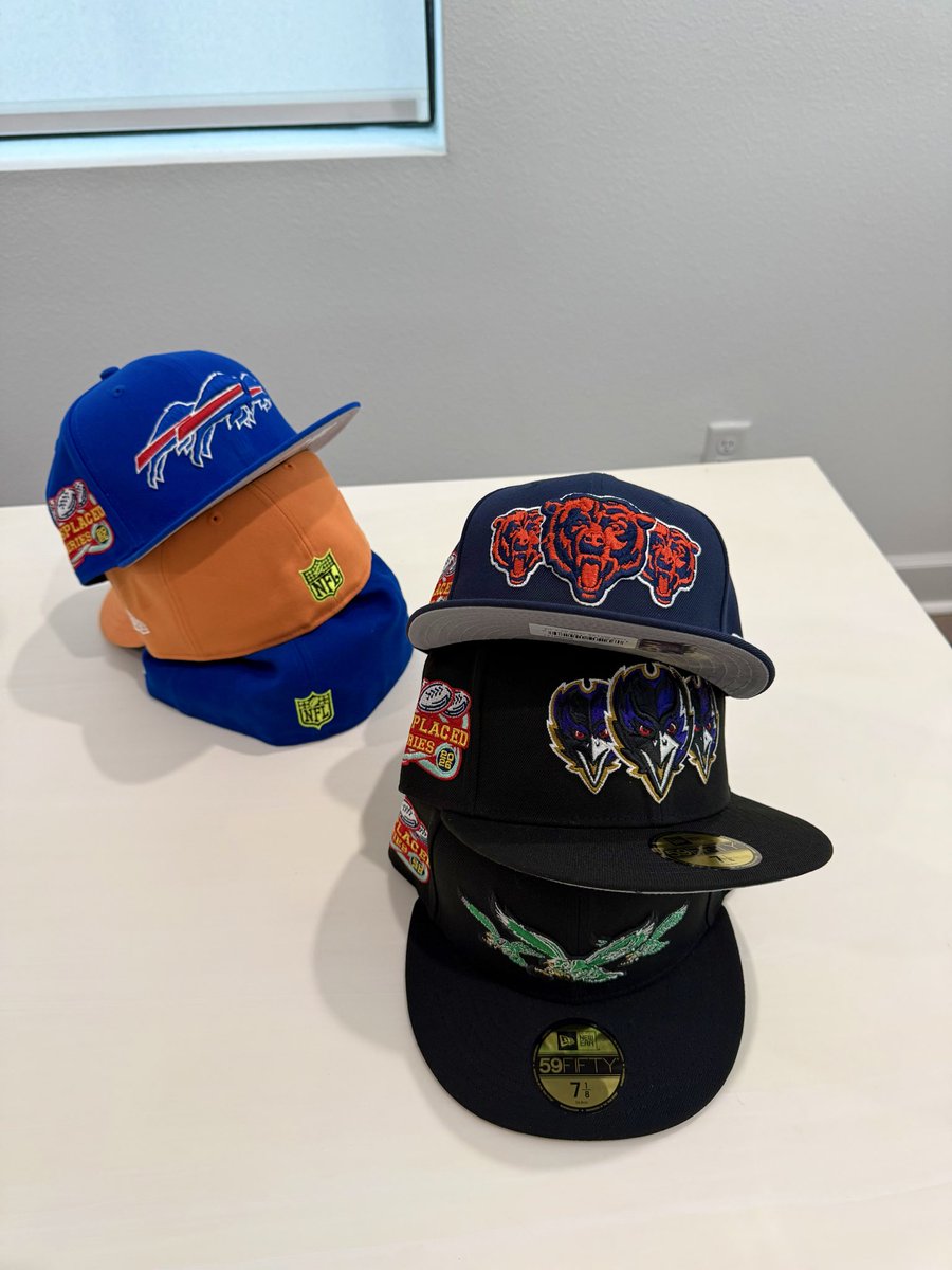 JustFreshKicks tweet media