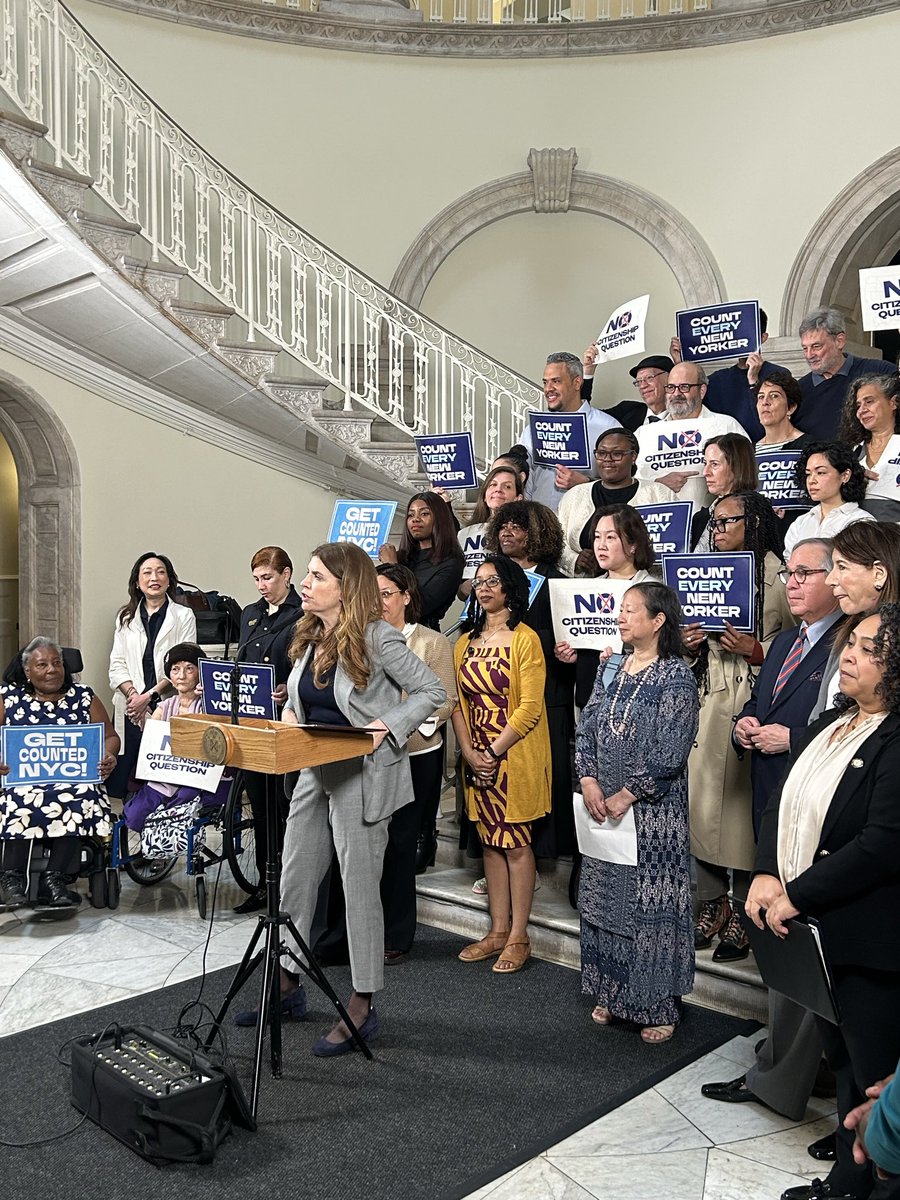 Annie McDonough tweet media