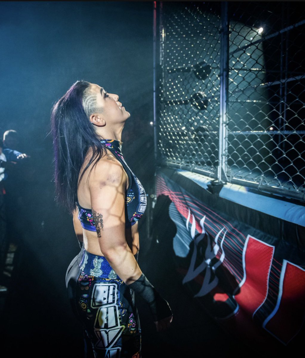 Em loves Bayley⚠️ tweet media