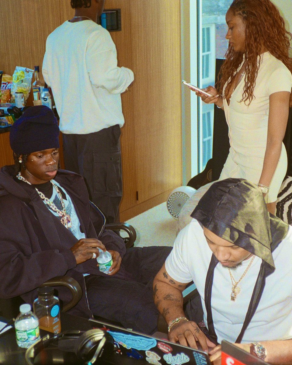 Afrobeats Photos That Go Hard tweet media