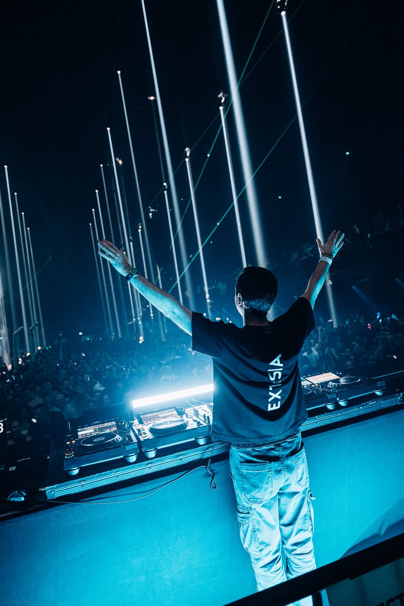 Is trance making a comeback… or did it never leave?
EXTASIA is my tribute to the sound that shaped me — pure emotion, pure trance.

Out in 2 days — pre-save now on Spotify.  shorturl.at/qaN6t