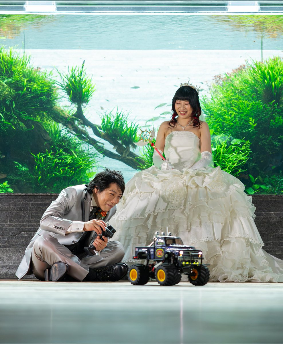 #CLAMPの日

1年ちょっと前になりますが
だいすきな「カードキャプターさくら」を散りばめて結婚式が出来たこととっても倖せな時間でした！！！🌸🌟

(旦那さんはミニ四駆&amp;ラジコン好きなのでお互いの好きな物を詰め込みました🙌✨)

CLAMP作品！！！これからもずっとずっとだいすきです！！！😭🫶✨