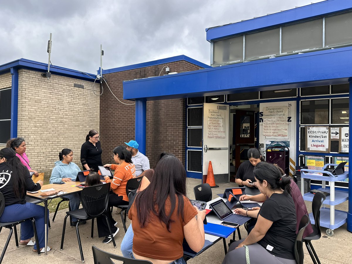 CREWatDISD's tweet photo. This Wolfpack is enrolling new cubs—our den is ready, and we’re ready to grow! 🐺✨
Join the pack today!

#JoinThePack #Wolfpackstrong
@RubyGarzaDISD @Region1DISD @LauraRubioGarza https://t.co/LT6ipJxpyo