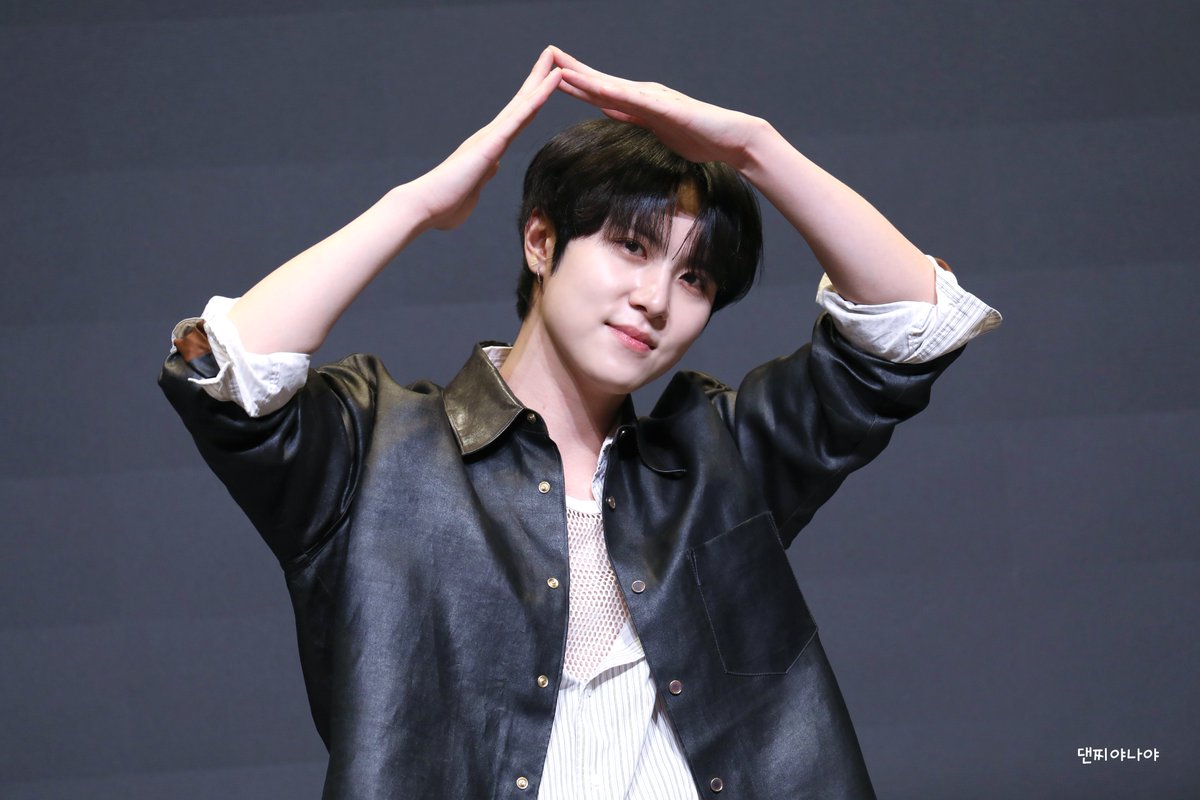 251030 
#AprilFoolsDay #만우절 #위아이 #WEi 
#동한 #김동한 #KIMDONGHAN #ドンハン