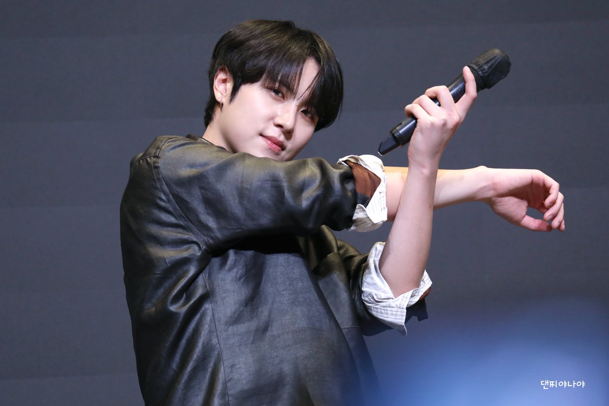 JDH0211's tweet photo. 251030 
#AprilFoolsDay #만우절 #위아이 #WEi 
#동한 #김동한 #KIMDONGHAN #ドンハン https://t.co/RGUCg55OwU