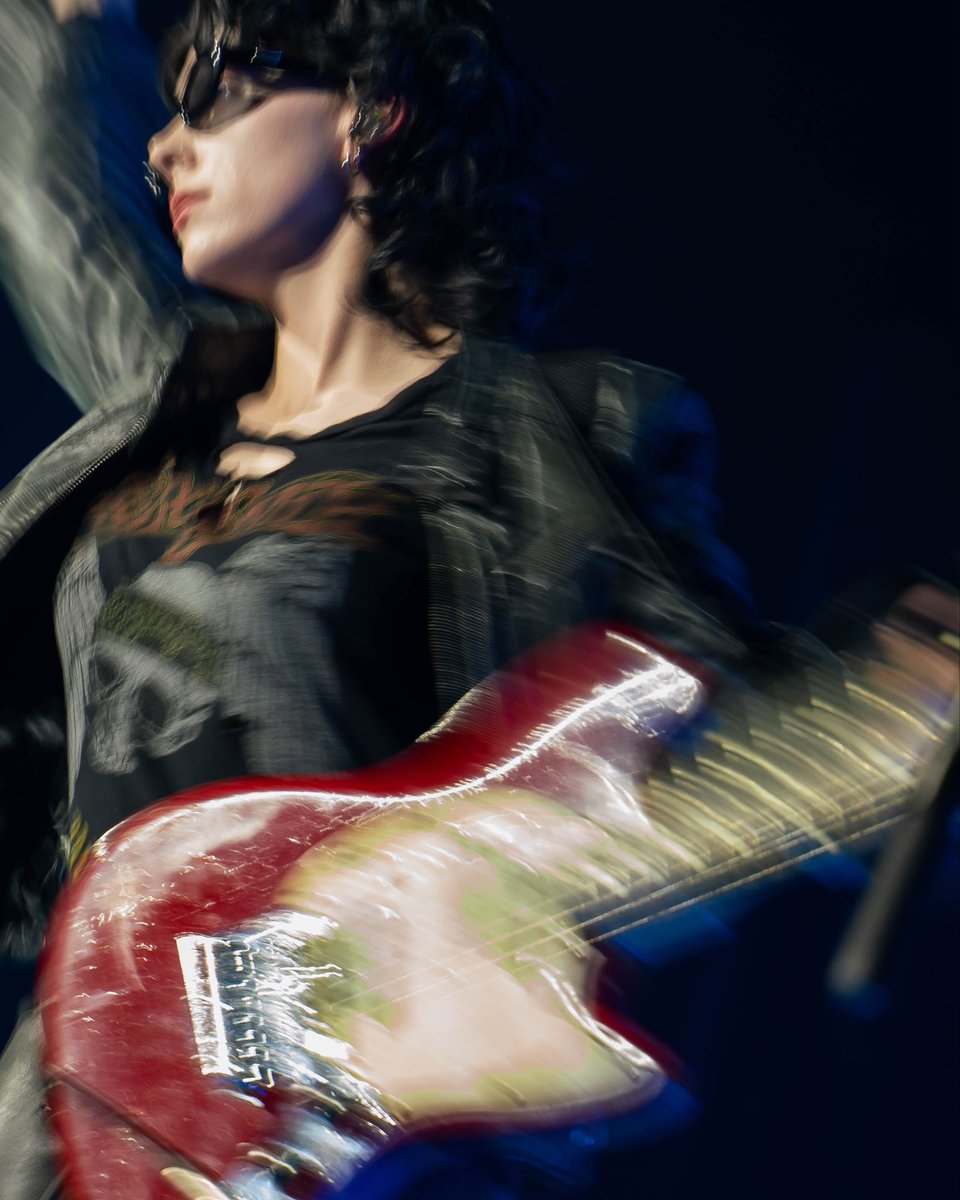 PALE WAVES tweet media