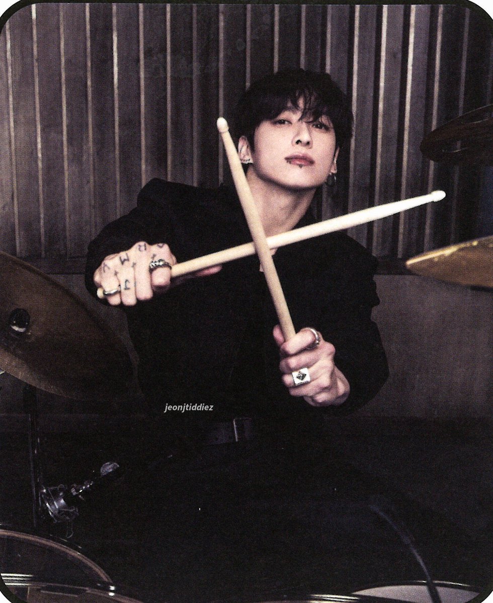 109.97 FM メ𝟶 tweet media