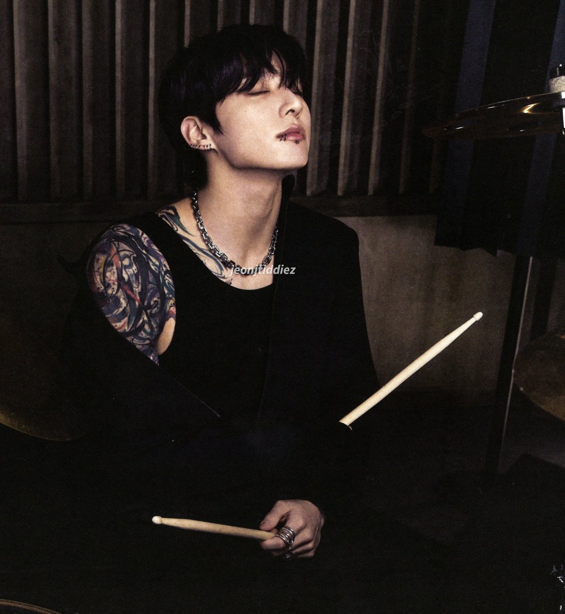 109.97 FM メ𝟶 tweet media