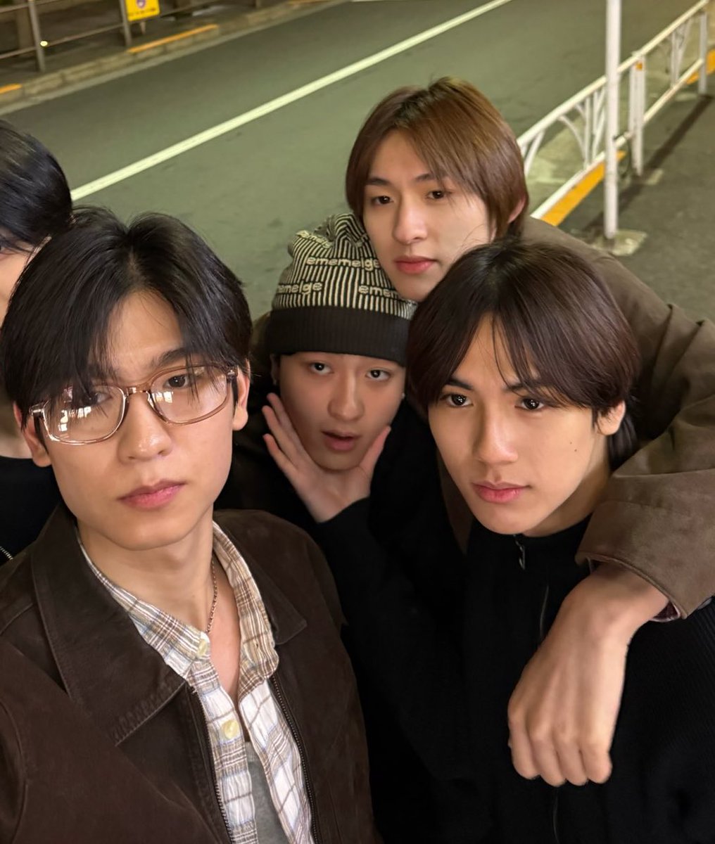 민재🦋─´ˎ˗ sleeping beauty tweet media