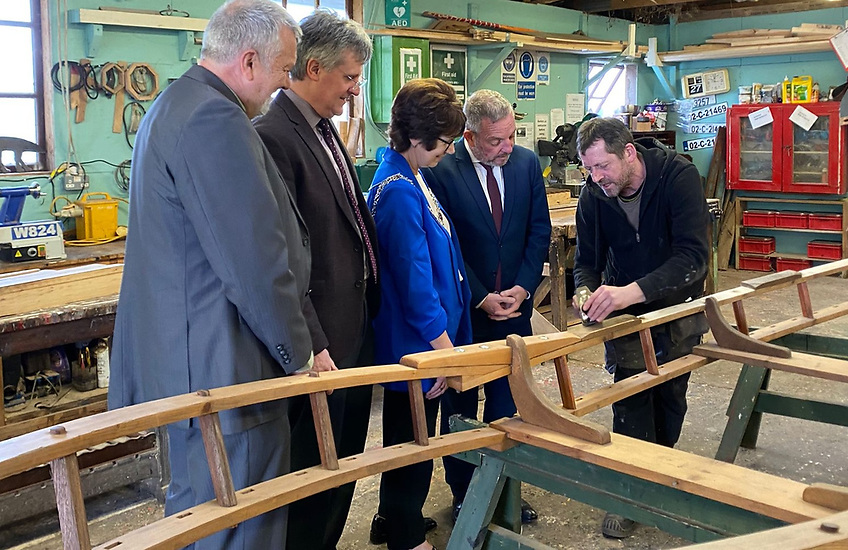 AfloatMagazine's tweet image. Buttimer Opens Community Services Programme Call at Meitheal Mara Visit afloat.ie/sail/how-to-sa… #CommunityServices #MeithealMara #Cork #RuralDevelopment #CommunityDevelopment