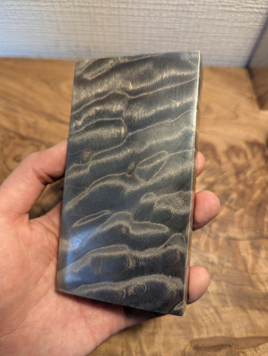 Metalized Wood tweet media