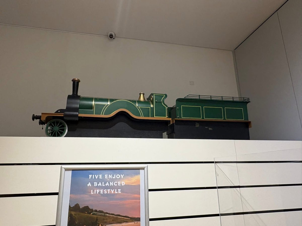 EmeraldTender tweet media