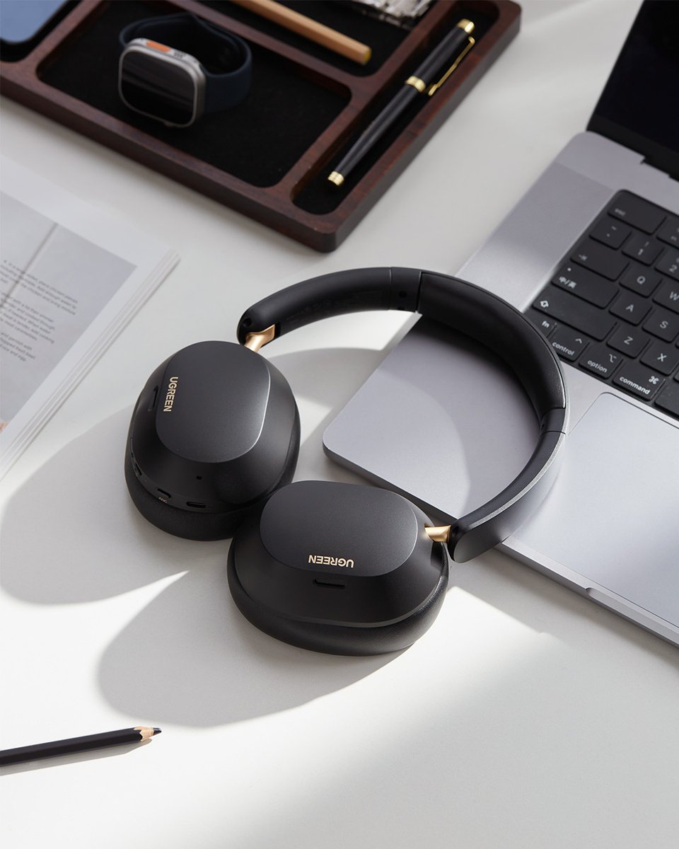 UgreenMEA's tweet image. 🎧 UGREEN Max 5C Headphones – every beat, perfectly delivered.
🔊 Deep bass, crystal-clear highs
🎨 Sleek, lightweight, and super comfy
💡 Wireless freedom for music anywhere, anytime

#UGREEN #Max5C #WirelessHeadphones #MusicOnTheGo