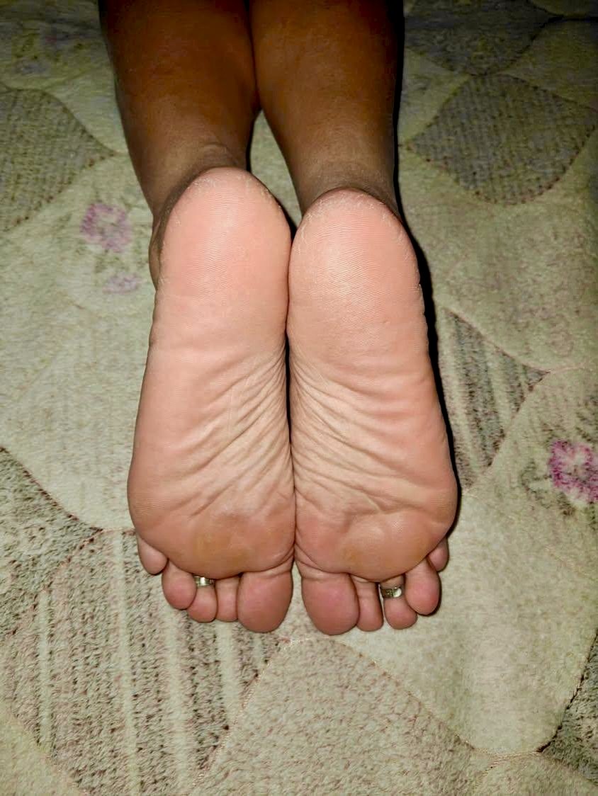 Pink Indian Soles tweet media