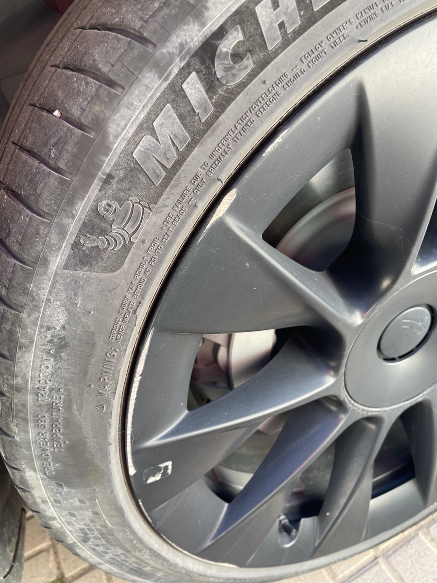 S3xYC@rs tweet media