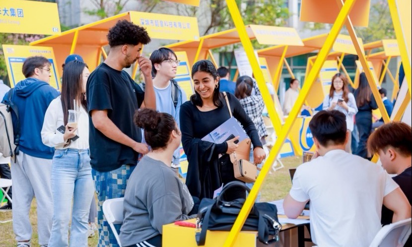 thisisGBA's tweet image. Business |🚀 #Shenzhen launches 3-year "10 Import Measures" action plan to boost global imports! 🇨🇳🌍

Key focus areas:
✅ #ASEAN/Africa/Portuguese-speaking nations (coffee, wine, soybeans; Qianhai-Macao distribution hub)
✅ High-end manufacturing (advanced machinery, ICs for