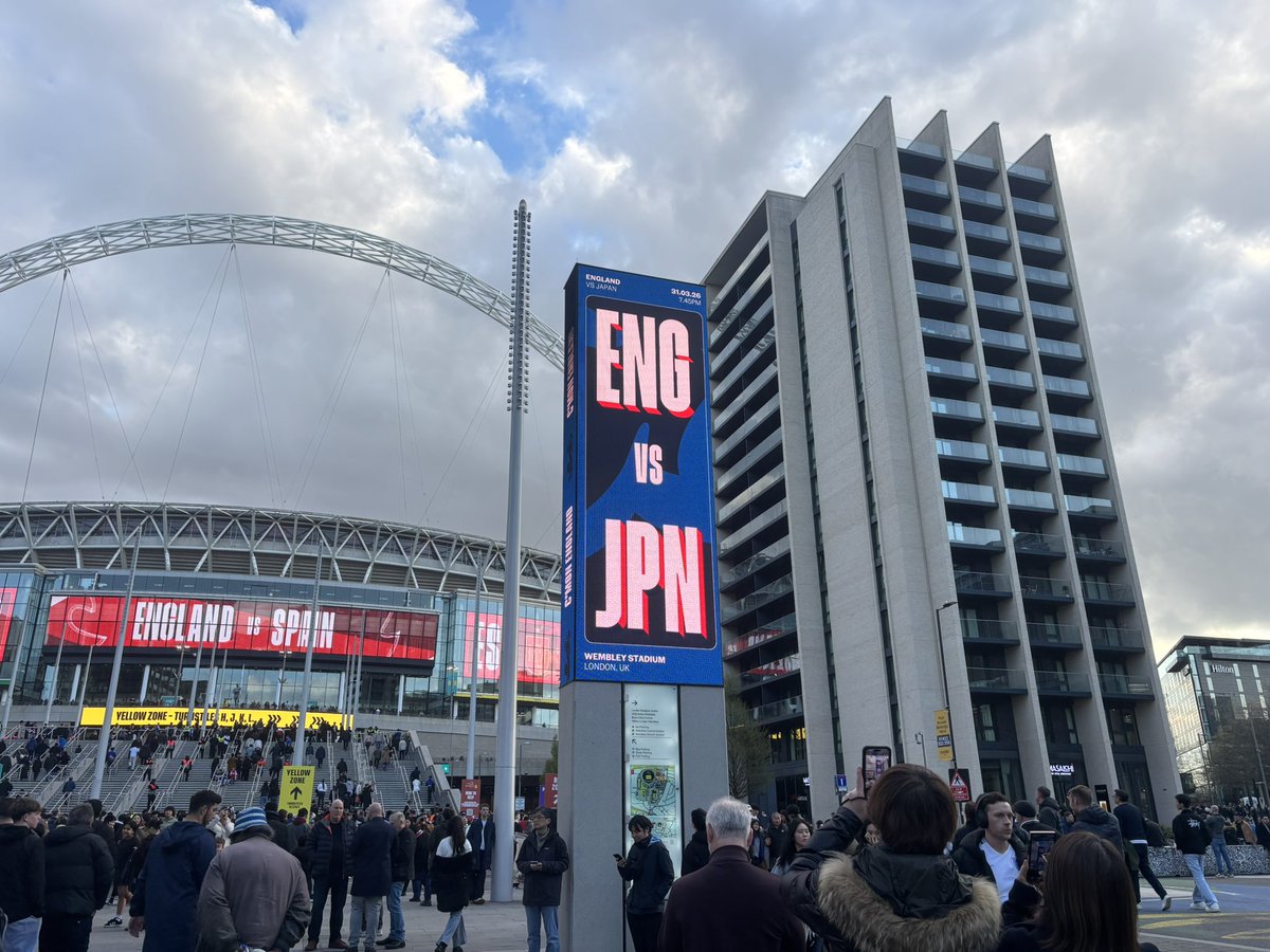 kona_pear's tweet photo. 📍Wembley Stadium
England vs Japan⚽️🇯🇵
ずっと楽しみにしてたイングランド戦。
まさか聖地ウェンブリーで、日本代表の試合が観られるとは😭
三笘の決めた1点を最後まで守り抜き、初勝利㊗️
この場所で、その瞬間に立ち会えて本当に幸せだった!!! https://t.co/9LtvJ8tqM2
