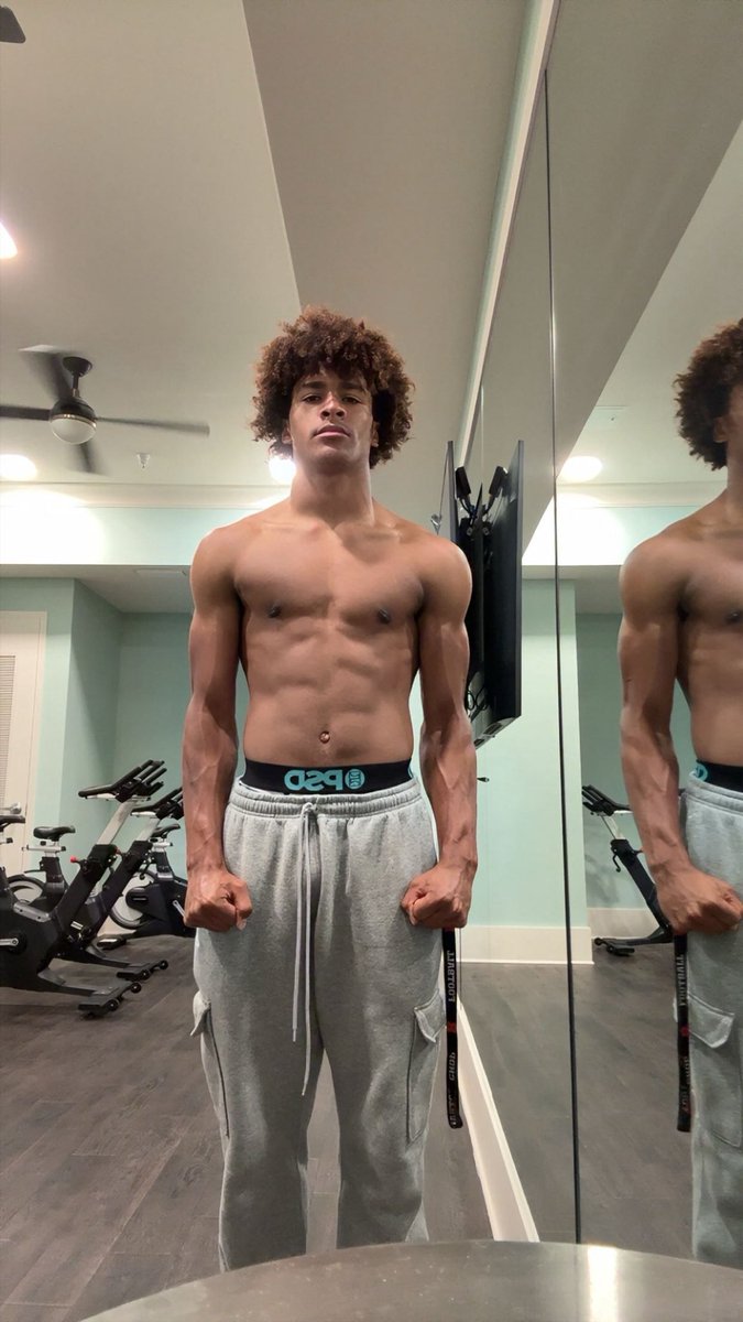 Maxwell Friday tweet media