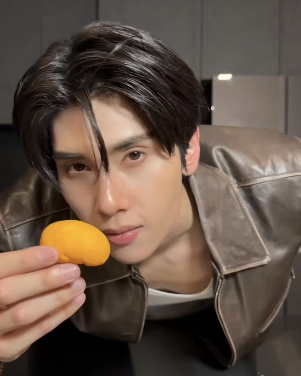 topaz.p รัก け tweet media