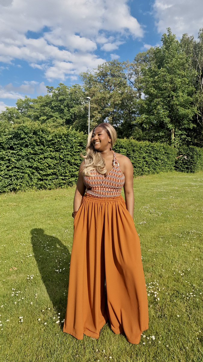 Tehfash_C's tweet photo. Poise in her steps, elegance in her presence, and style that speaks without words. Today, we celebrate you @datgirldammi 🤎

Effortlessly in our Brella Kimono set

#Tehfashclan
  
Find this look at: https://t.co/bZumgdgOdK https://t.co/QXBYEyaLe1