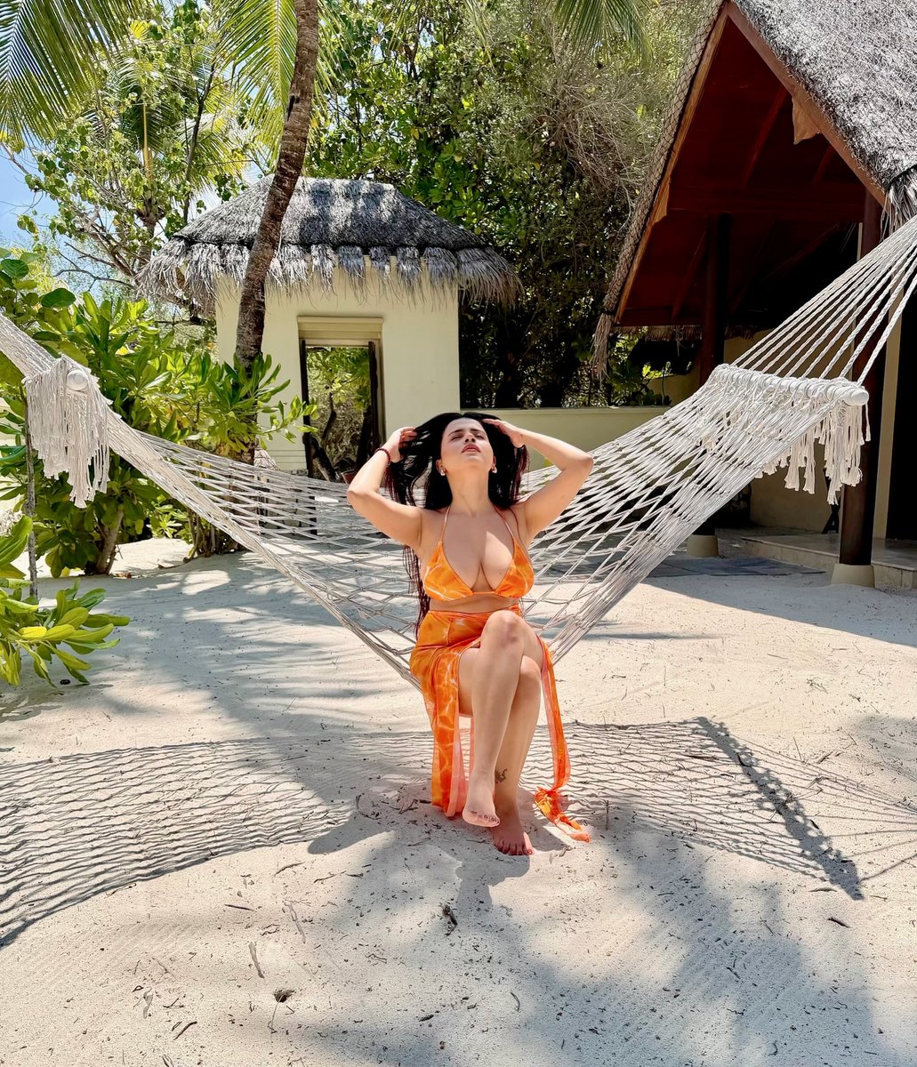 Besharam rang 😉🧡