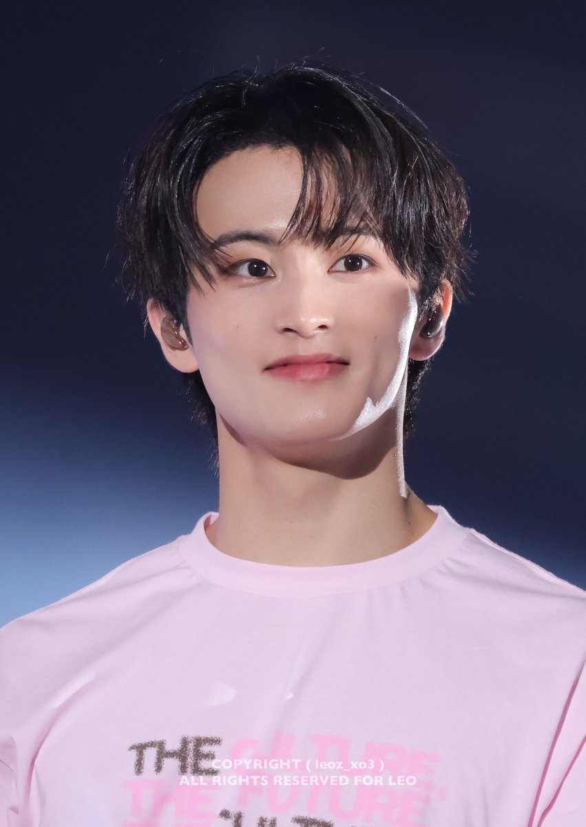 leoz_xo03's tweet photo. 260201   SMTOWN 

#AprilFools #MARK #마크 #マーク #MARKLEE #NCT127 #NCTDREAM #NCT #엔시티127 #엔시티드림 #엔시티 https://t.co/f4OOu7SUdb